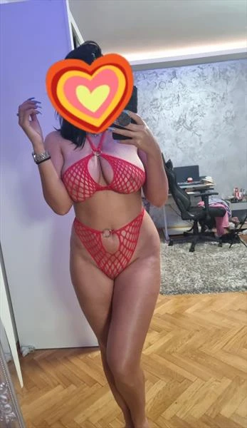 Sana, Escort, Trogir