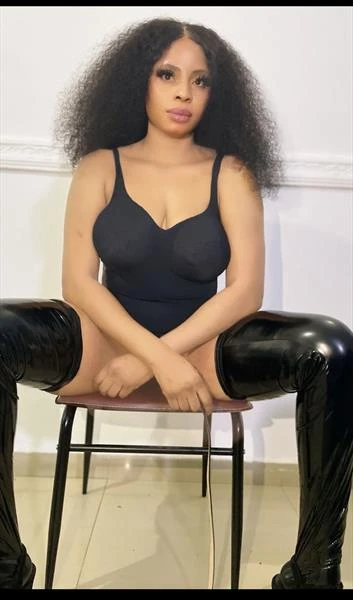 Terri, Escort, Abidjan