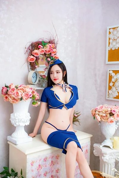 muimui, Escort, Hanoi