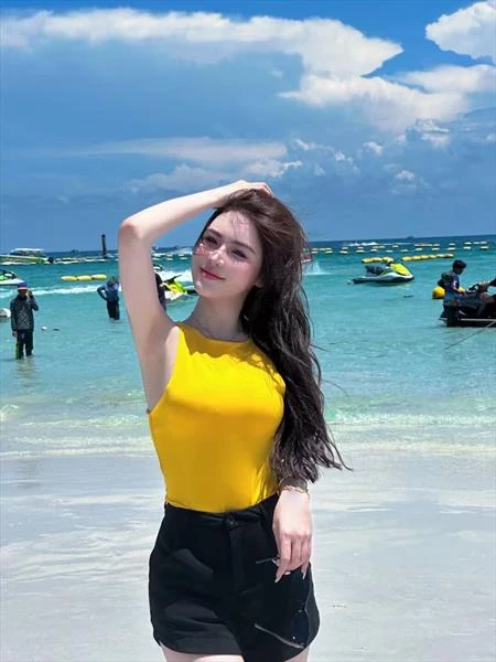 Susan, Escort, Chengdu