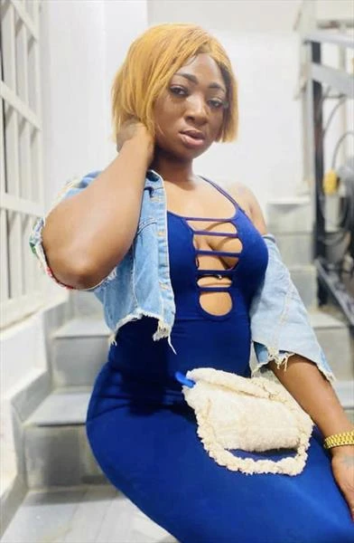 Kelly, Escort, Sekondi-Takoradi