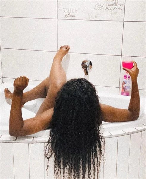 Rossie, Escort, Abidjan