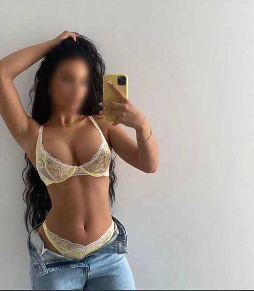 Nadja Video Poziv — 1 / 2