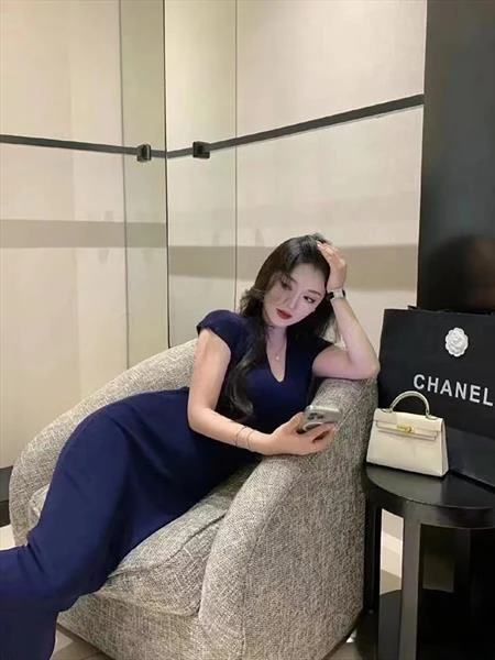 Alisa, Escort, Shanghai