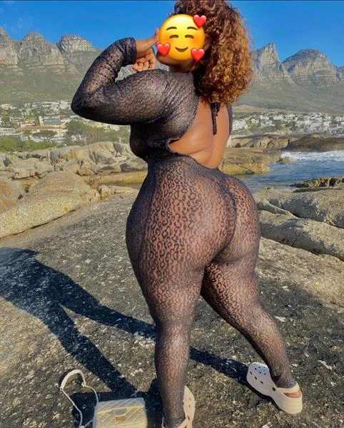 Thickiana — 1 / 2