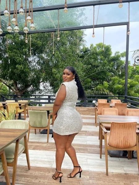 Mandy Cruz, Escort, Accra