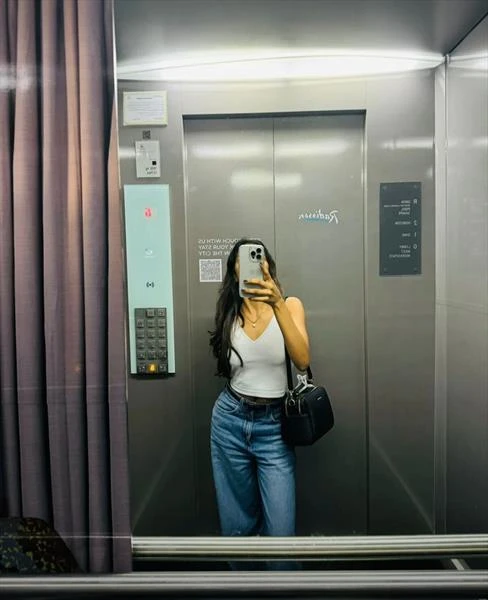 Andriyana, Escort, Colombo