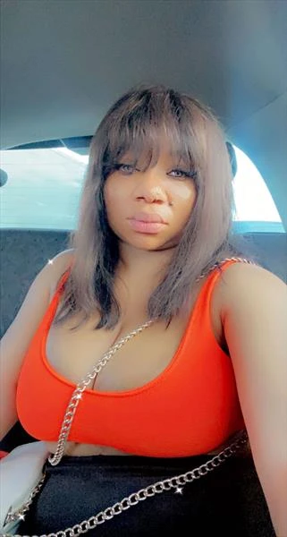 Cennet, Escort, Accra