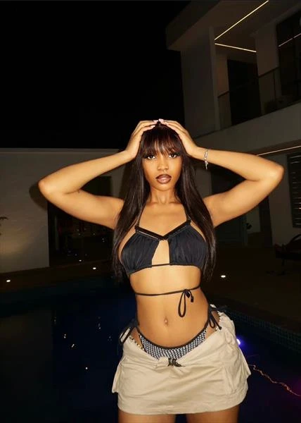 Lovely, Escort, Abidjan