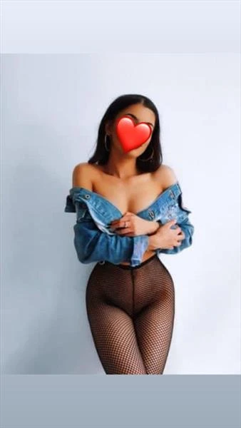 Naomi, Escort, Rijeka