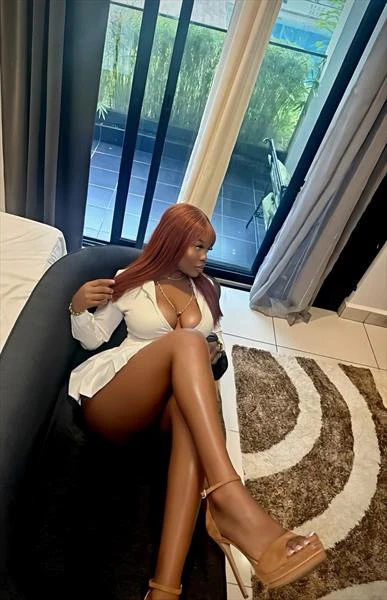 Barbra, Escort, Accra