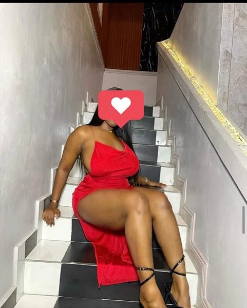Vikky, Escort, Accra