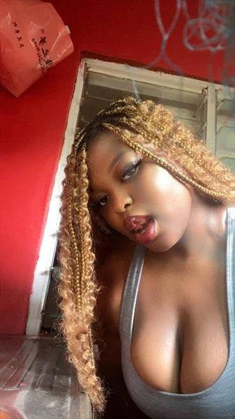 Bella, Escort, Accra