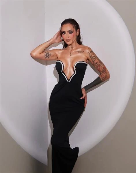 Deniss, Escort, Nassau