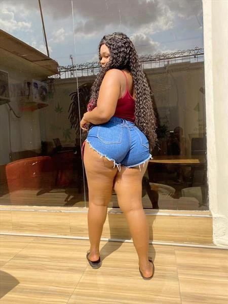 Daisydiva — 1 / 2