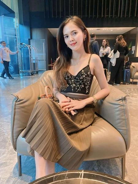 Yuri, Escort, Makati