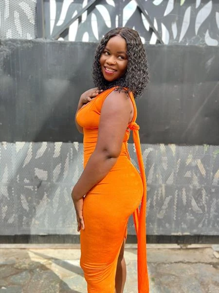 Cashly, Escort, Accra