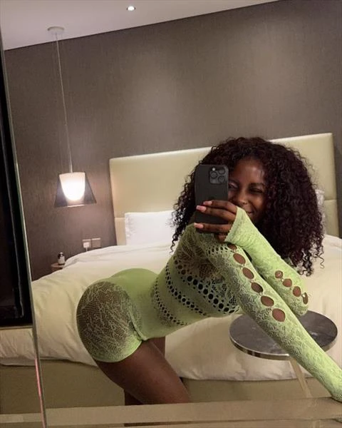 Sandra, Escort, Accra