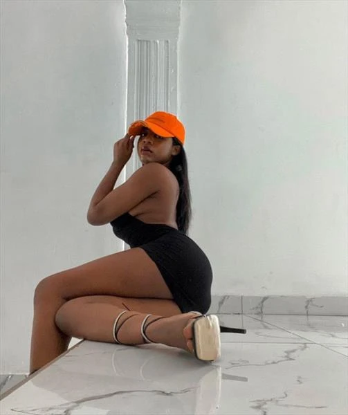 Green, Escort, Accra