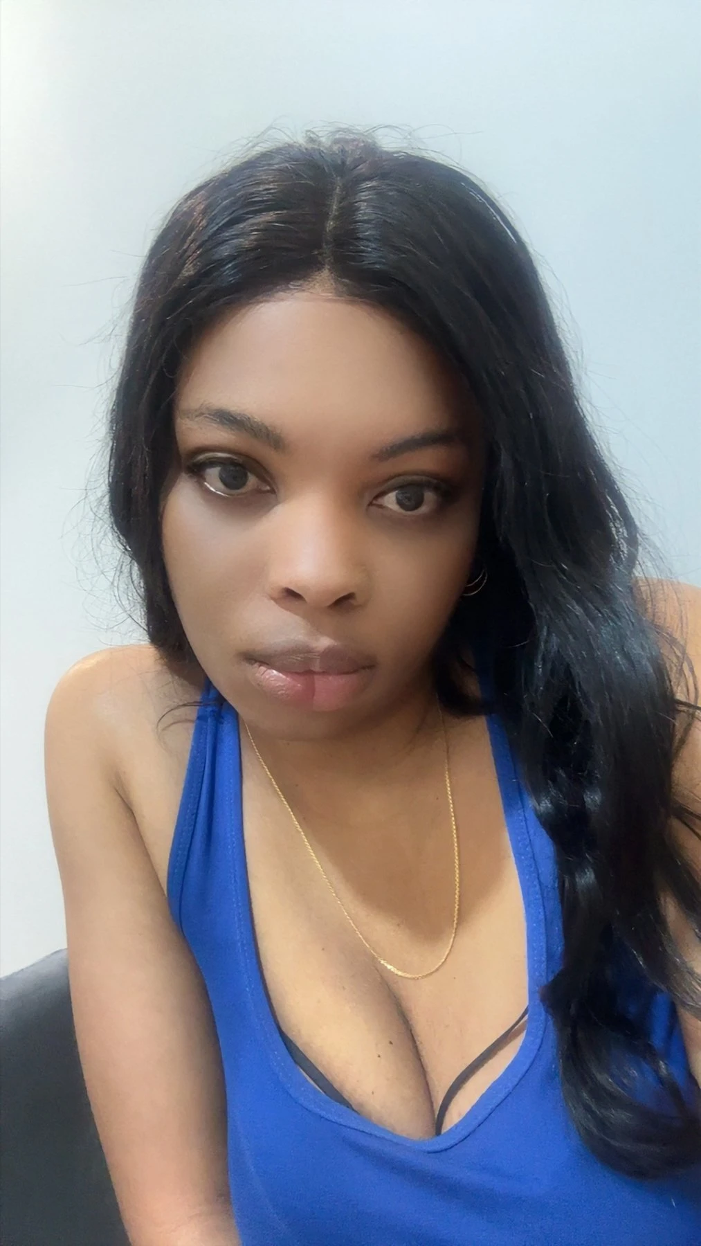Wolfy – Ivorian adult performer in Yerevan — 2 / 6