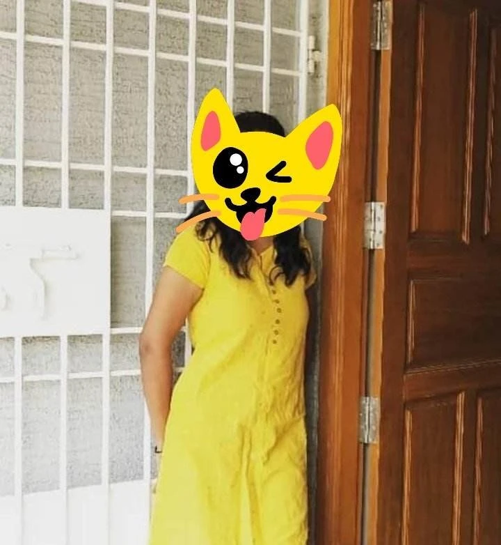 Twinkle Cam Only – Indian escort in Bangalore — 2 / 3