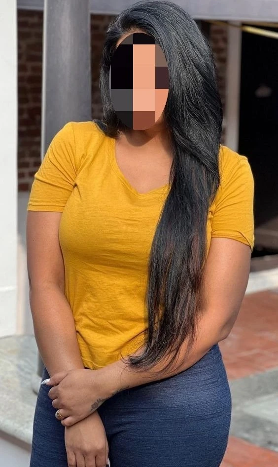 Riyanshi real and cam 24/7 – Indian escort in Bangalore — 4 / 6