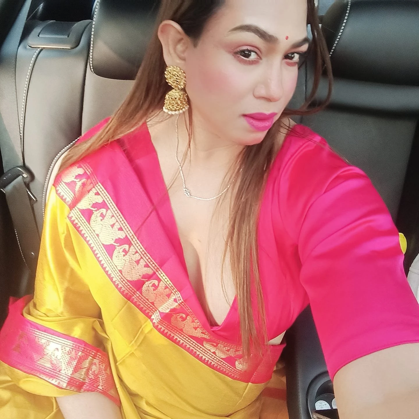 Big boobs 🧿 CAM SHOW ONLY – Indian escort in Bangalore — 8 / 31