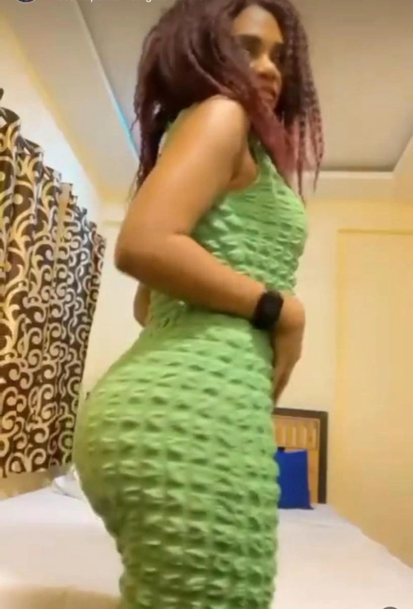 Hot Slim Sexy Ella in Town – Jamaican escort in Bangalore — 7 / 10