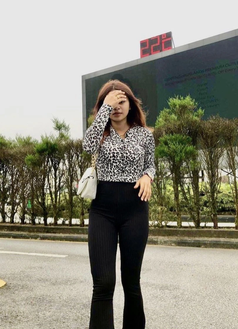 Sweetie – escort in Bangalore — 3 / 7