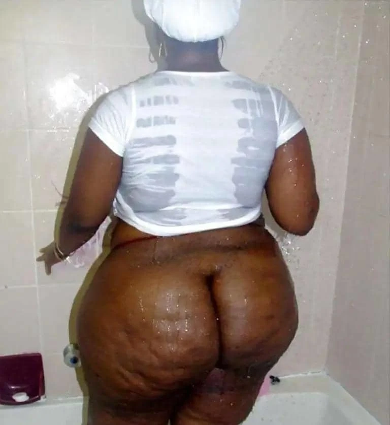 Emily – Gambian escort in Cotonou — 4 / 10