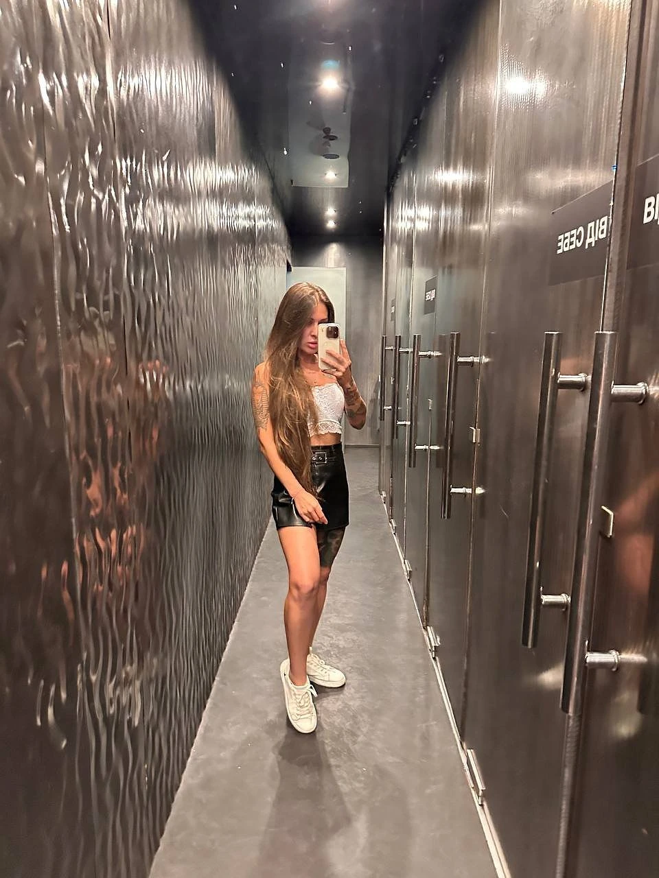 Lenor Velvet Vacuum – Russian escort in Hong Kong — 8 / 13