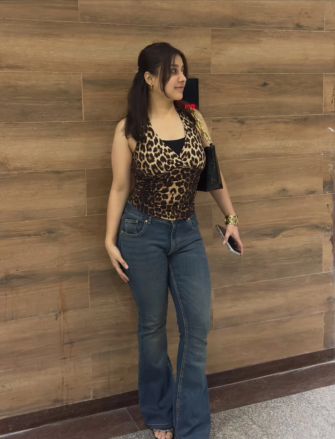 Shagun – Indian escort in Bangalore — 3 / 4