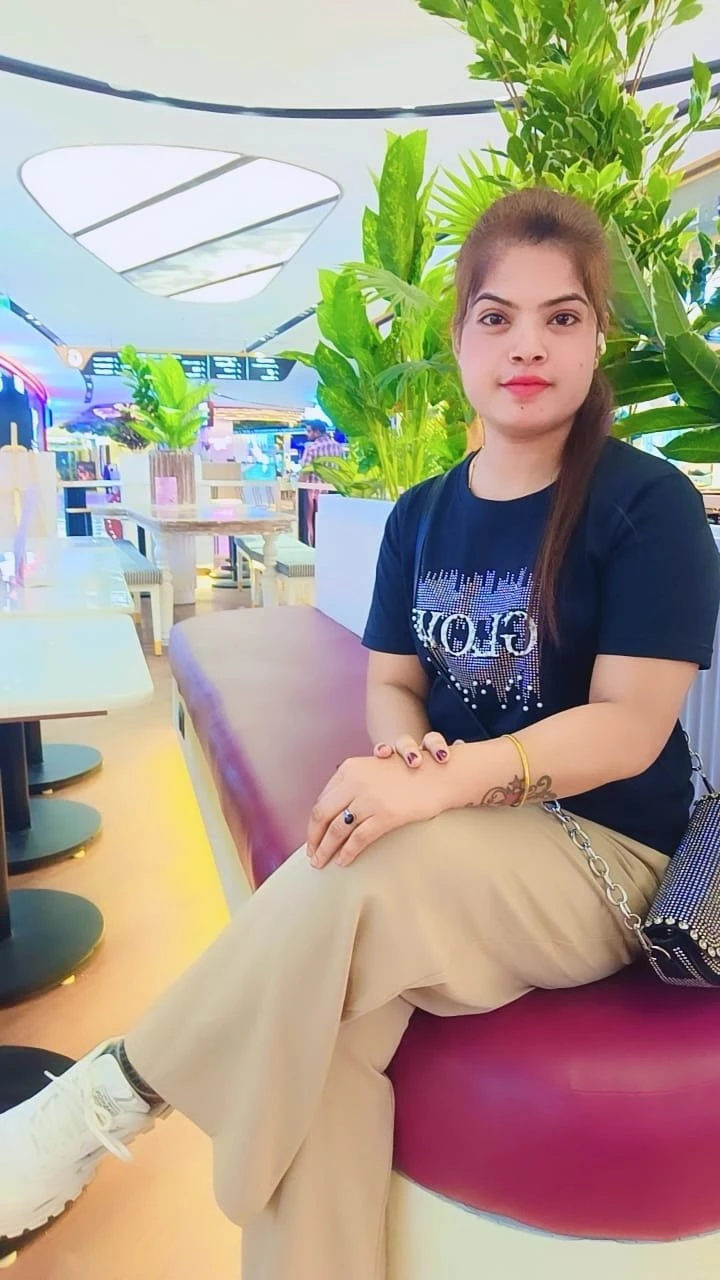 RINKU Singh – Indian escort in Bangalore — 4 / 5