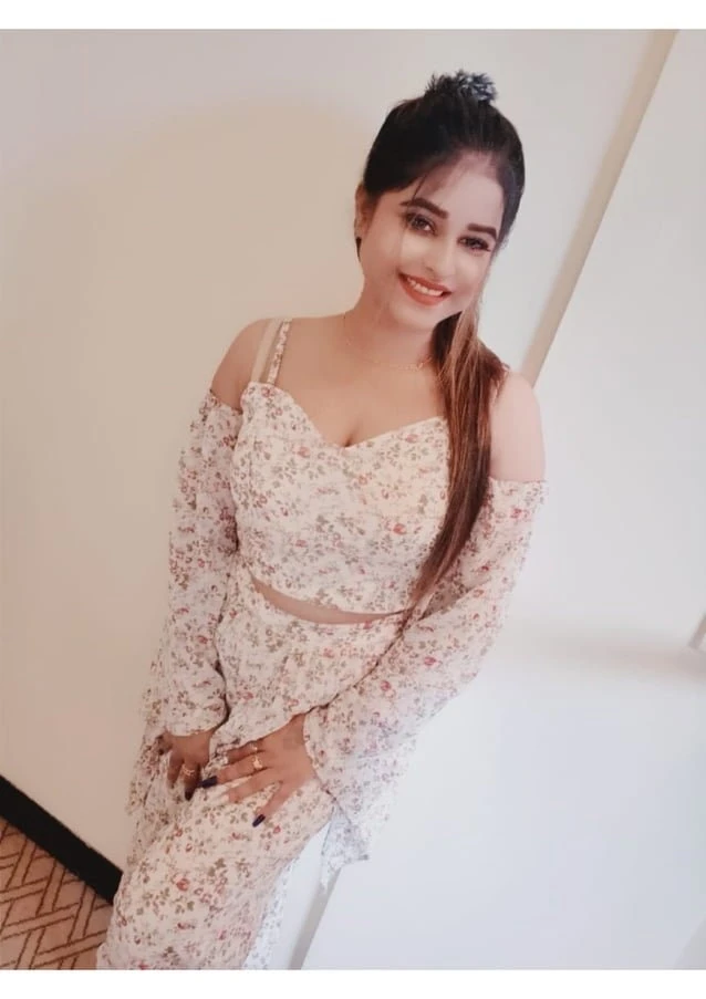Monsi – Indian escort in Bangalore — 2 / 3