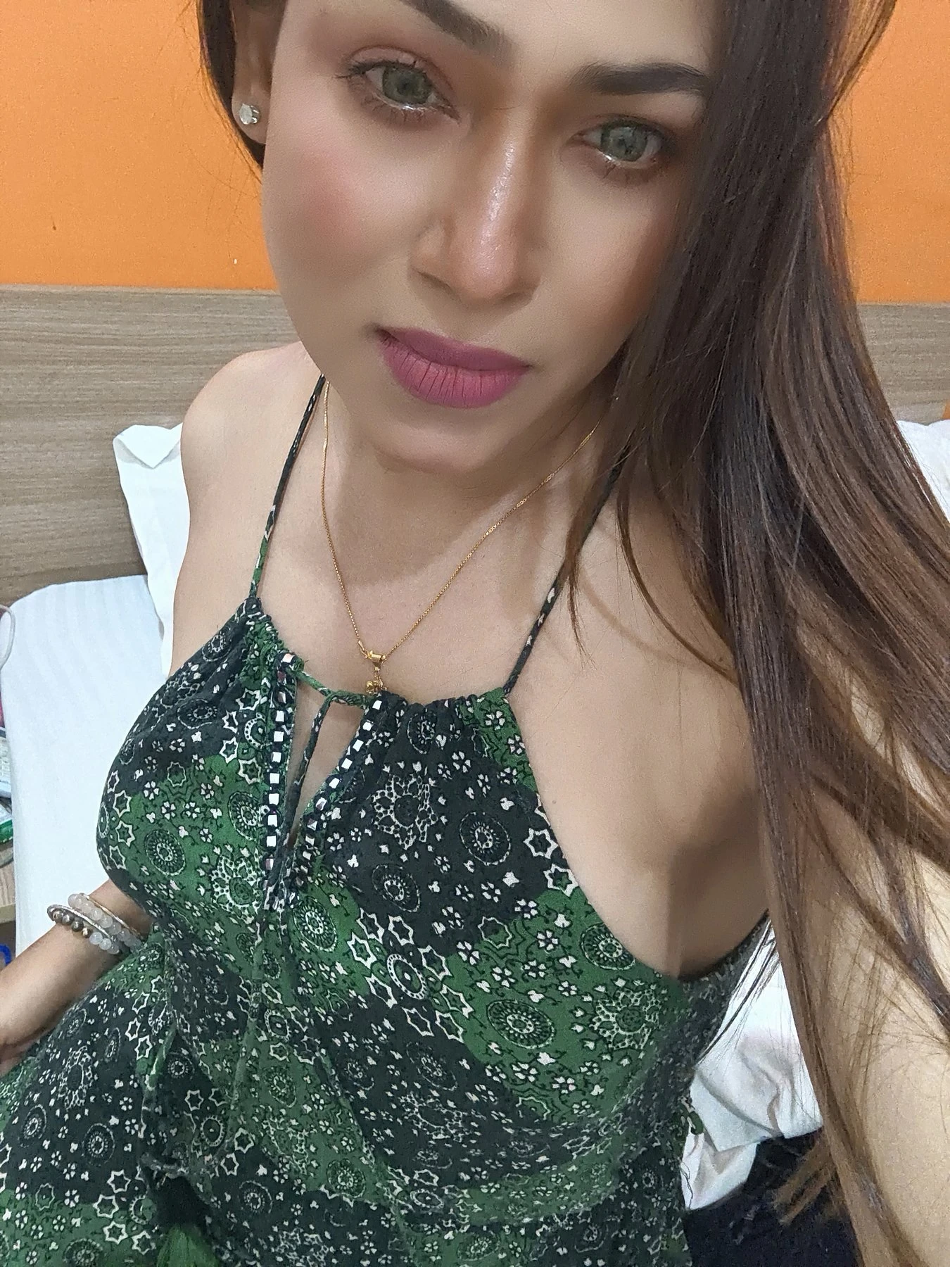 Big boobs 🧿 CAM SHOW ONLY – Indian escort in Bangalore — 27 / 31