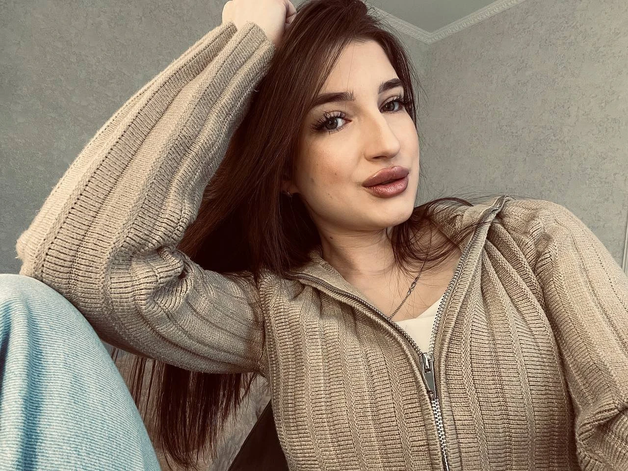 Daria – Ukrainian escort in Hong Kong — 13 / 16