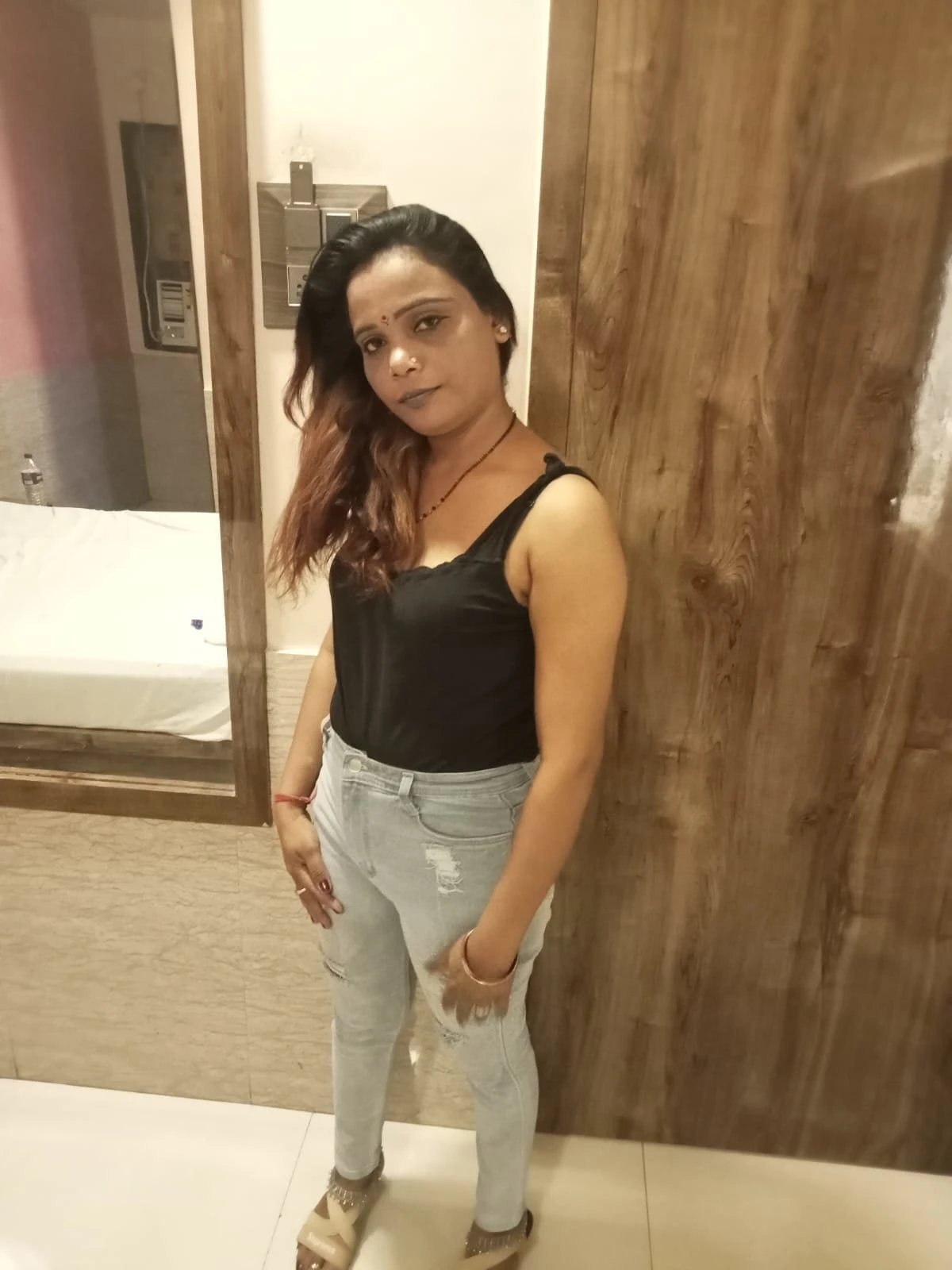 Neha cam and meet available – Indian escort in Bangalore — 4 / 5