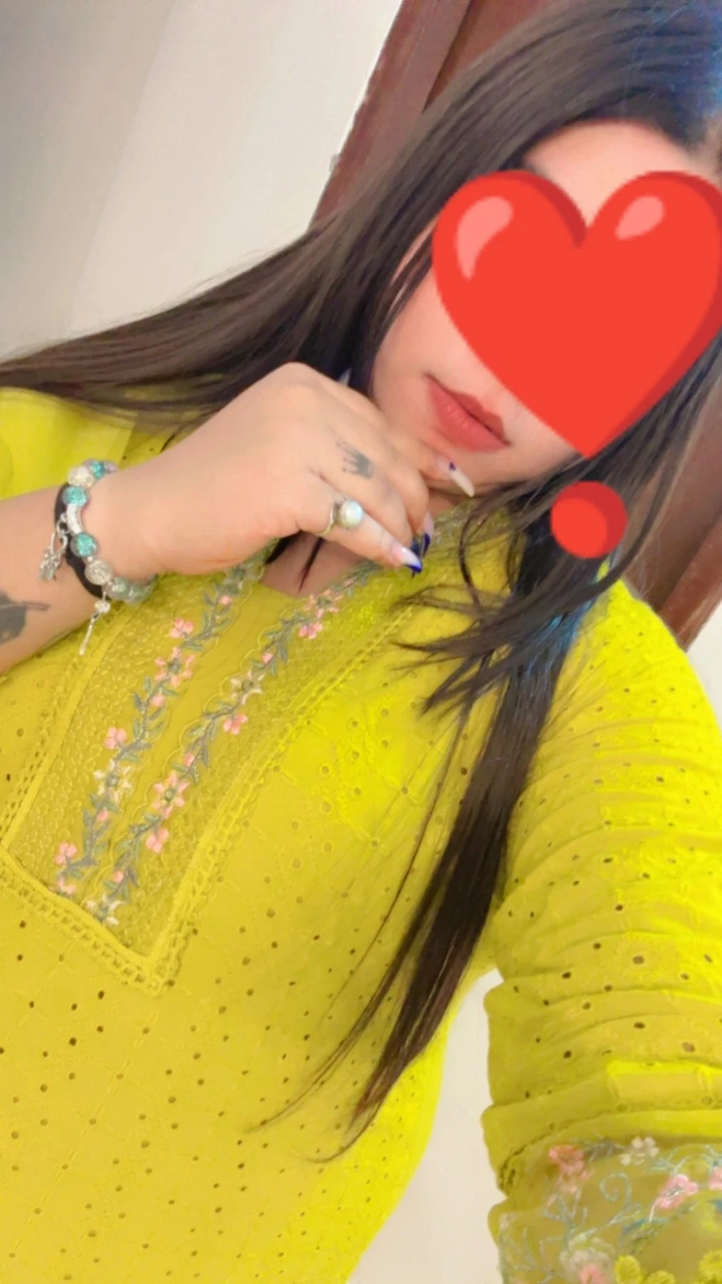 Vanshika – Indian escort in Ahmedabad — 5 / 6