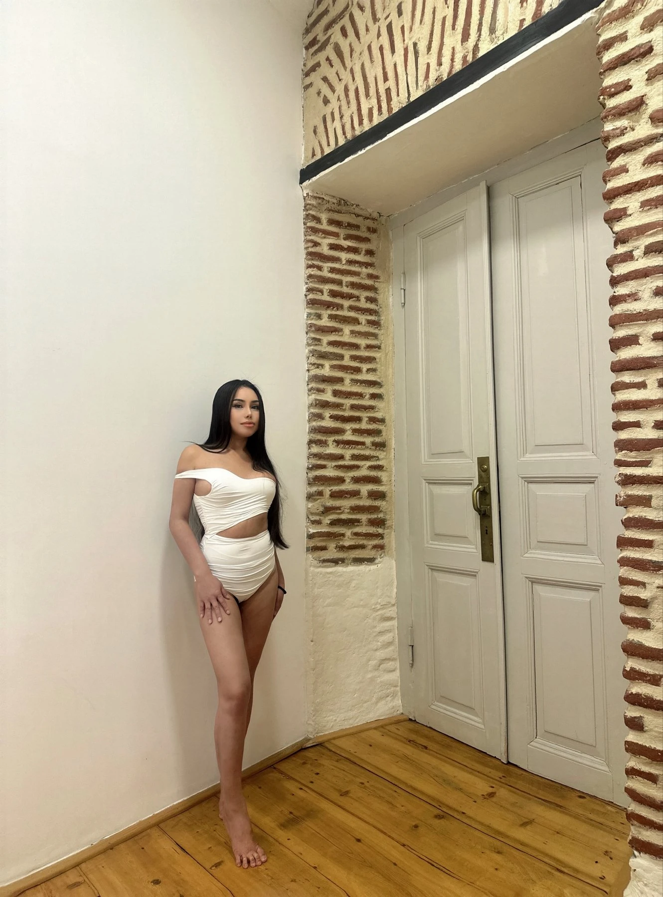 Anna – Cuban escort in Tirana — 12 / 14