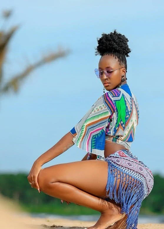 African Escort Girl – South African escort in Dehradun, Uttarakhand — 4 / 5