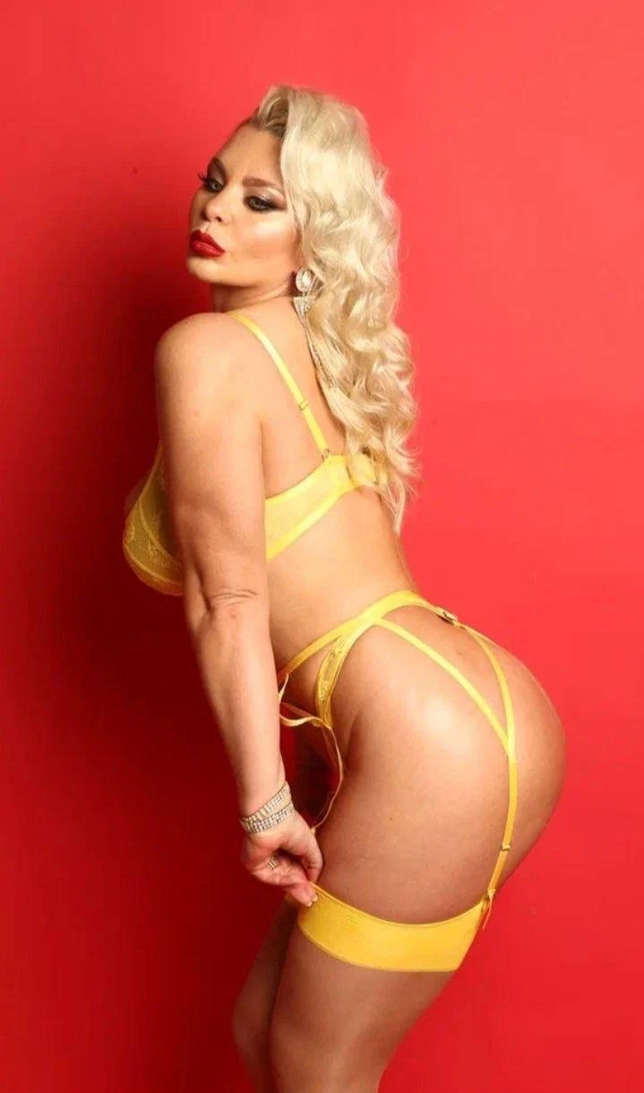 Blondy Porn Star – Polish escort in Yerevan — 5 / 8