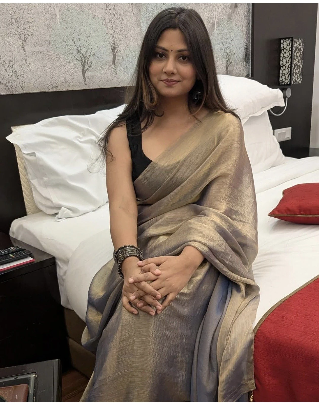 Cash Payments Cash Payments – Indian escort in Dehradun, Uttarakhand — 2 / 4