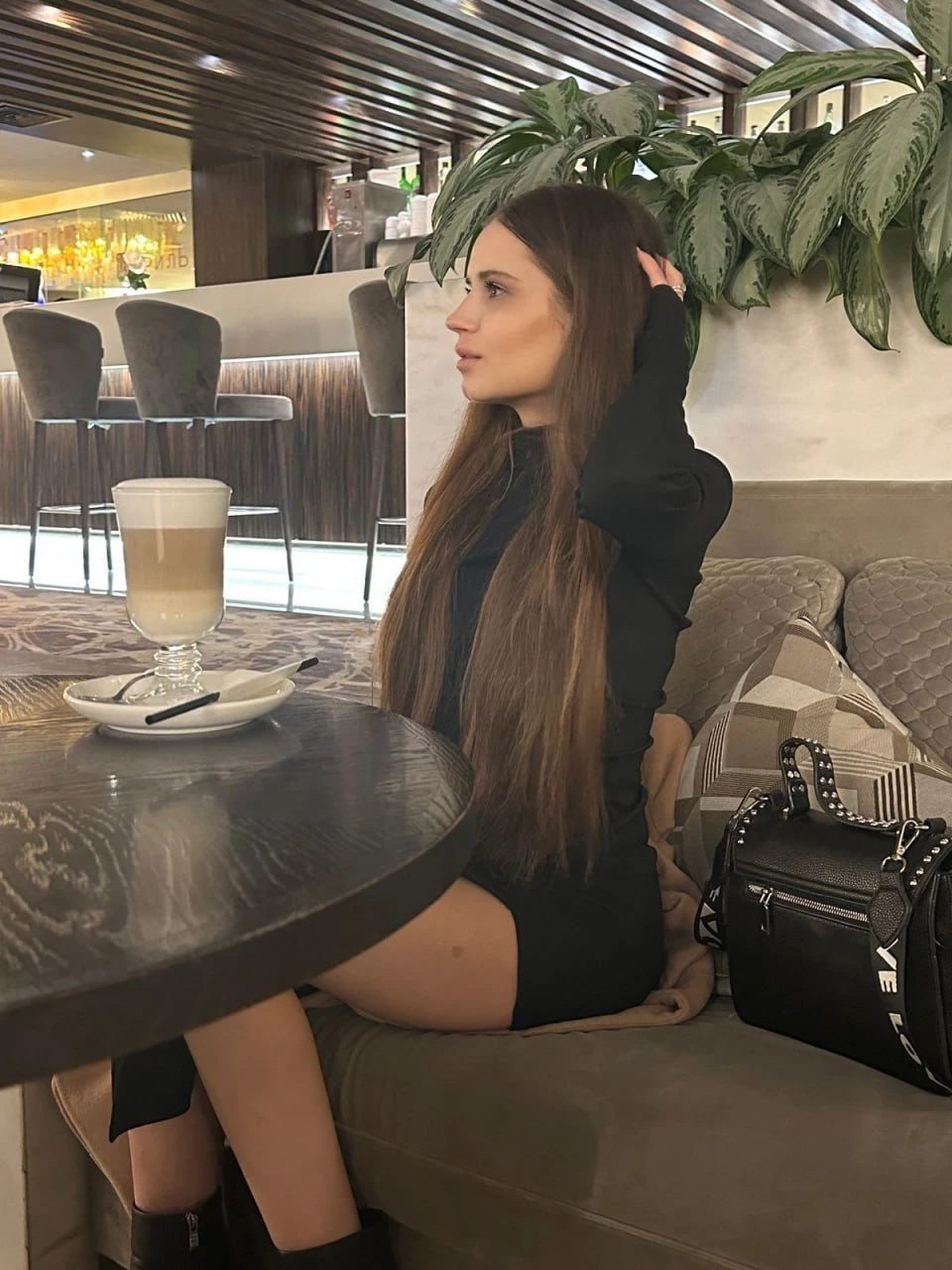 Tomiris – Russian escort in Hong Kong — 9 / 10