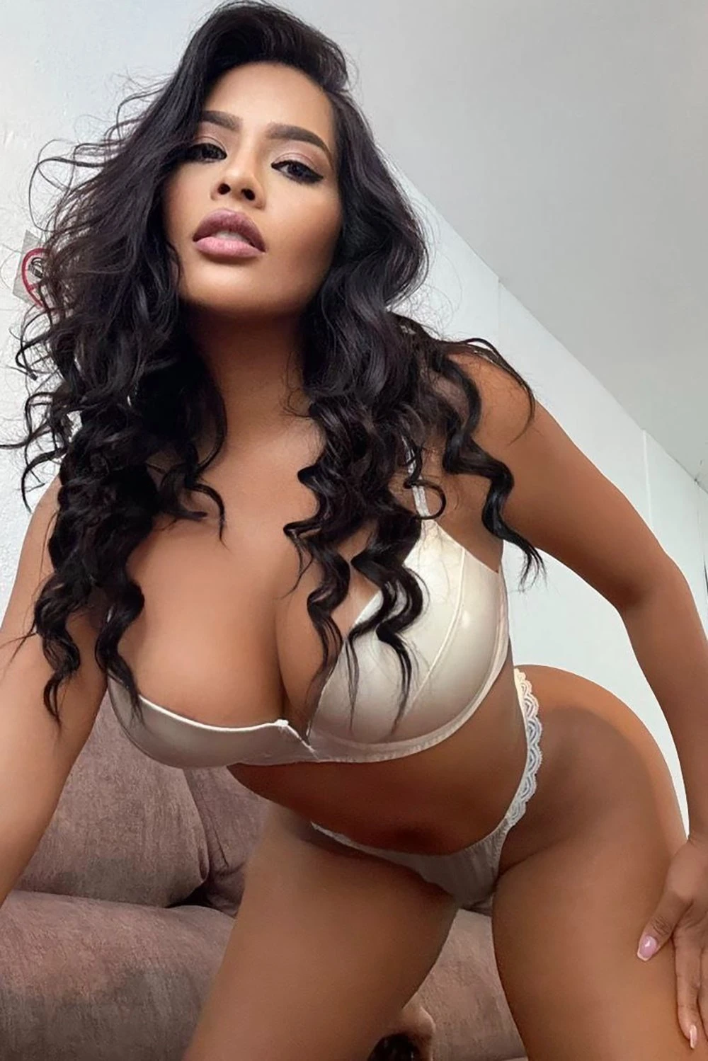 SEX dream Marianna – Colombian escort in Hong Kong — 2 / 13