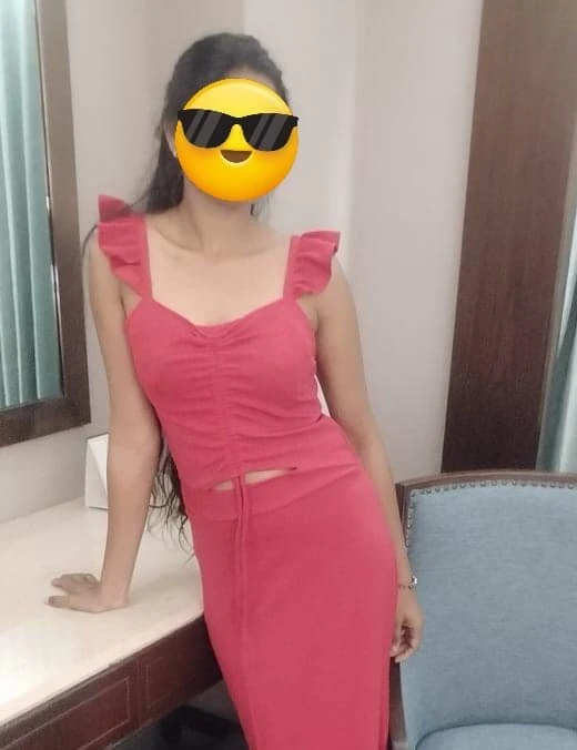 Sweety Hot and Sweet – Indian escort in Bangalore — 2 / 4