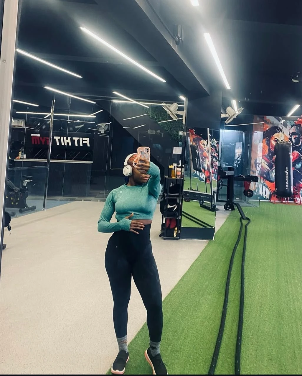 Lydia – South African escort in Chandigarh — 4 / 6