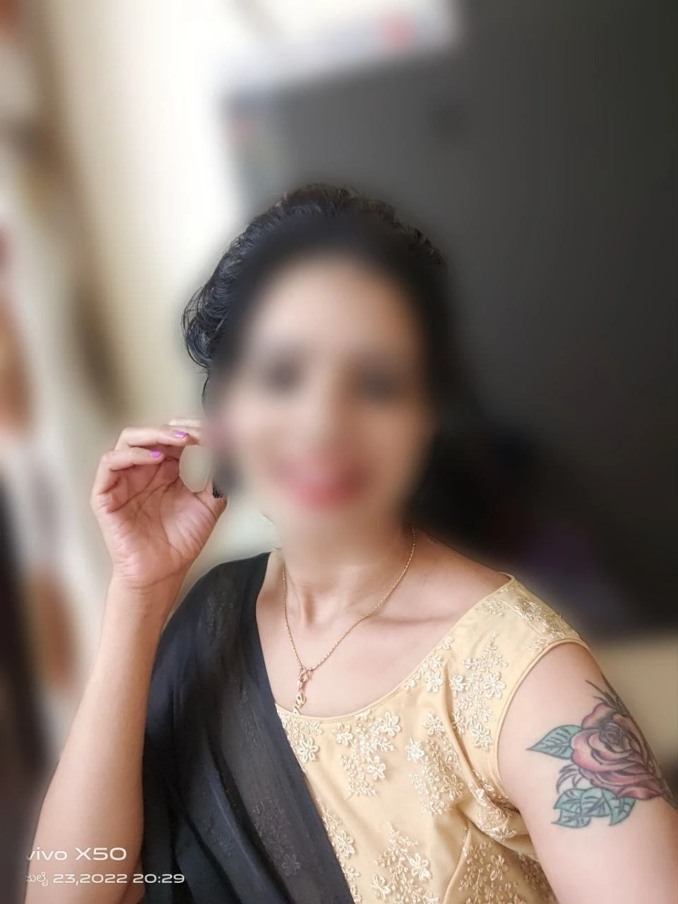 Roopa...Real meet and cam show – Indian adult performer in Bangalore — 3 / 5