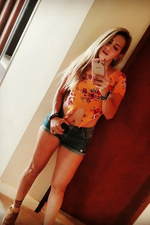 Katie – Colombian escort in Hong Kong — 3 / 5