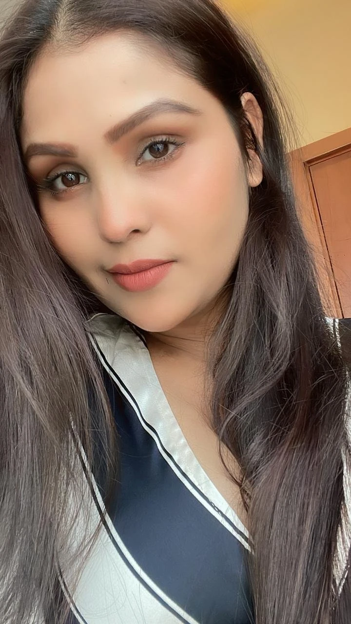 Ridhi – Indian escort in Bangalore — 2 / 7