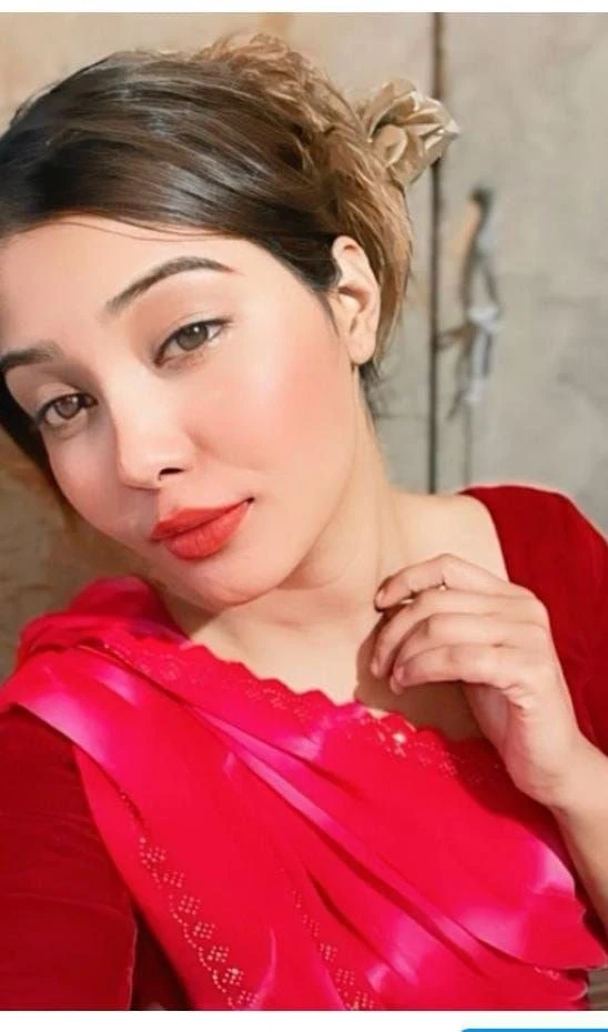 Real Girlfriend Experience Best Class – escort in Chennai — 2 / 4